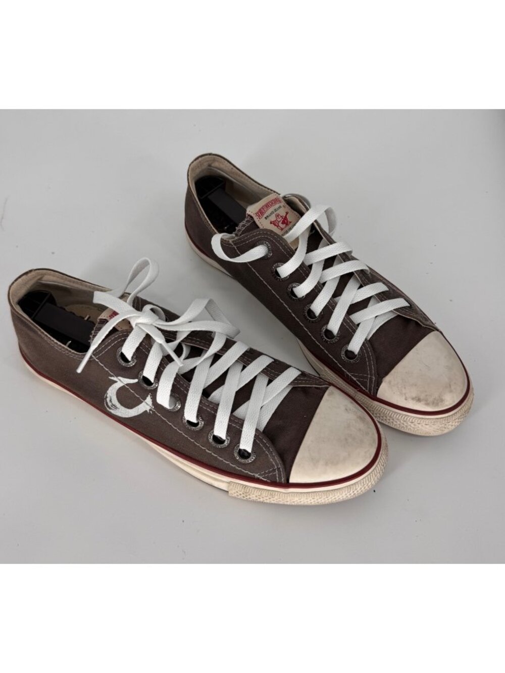 True Religion Vintage Brown Canvas Low-Top Sneakers With White Laces Size 9 Mens